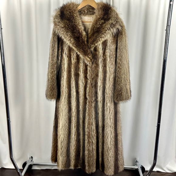 Vintage Sellers-Gough Toronto Racoon Fur Coat •  Fully Lined • Winter • Small - Picture 1 of 10